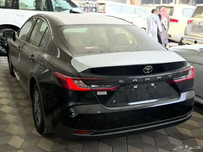 كامري 2025 E استاندر سعودي ابيض اسود تيتانيوم كحلي 2