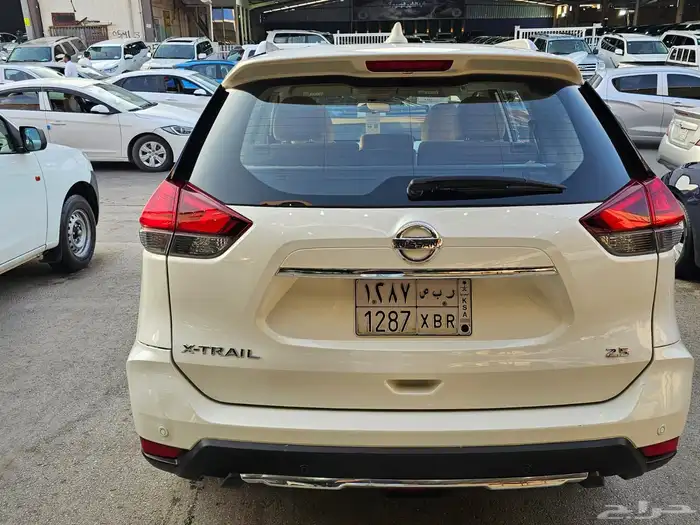 نيسان اكس تريل2022 5