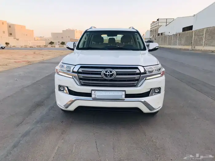 لاندكروزر vxr 2017رقم 1 1