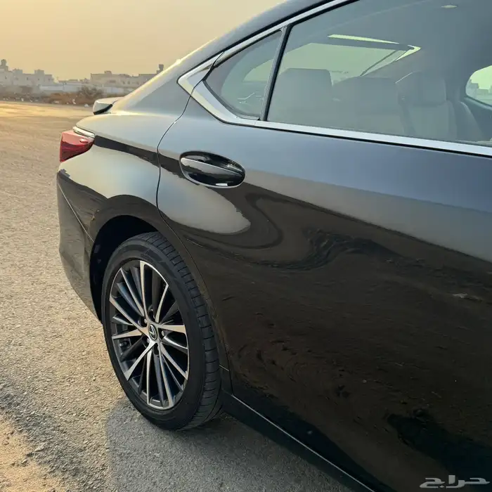 لكزس ES 350 8