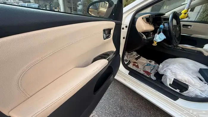 تويوتا افالون 2015 12