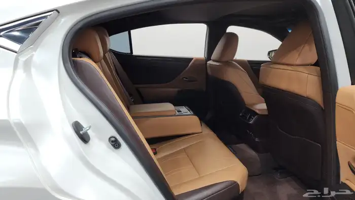 للاستيرادمن كوريا  لكزس ES300 2021 4