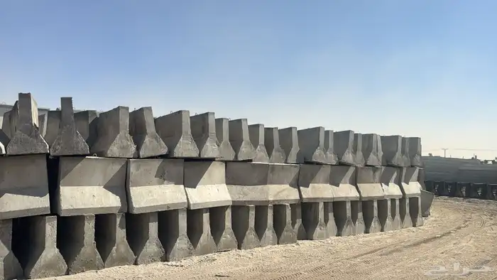 نيوجرسي حواجز خرسانية سفتي مصدات قواعد انارة 9