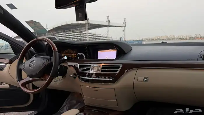 للبيع مرسيدس بنورما 22