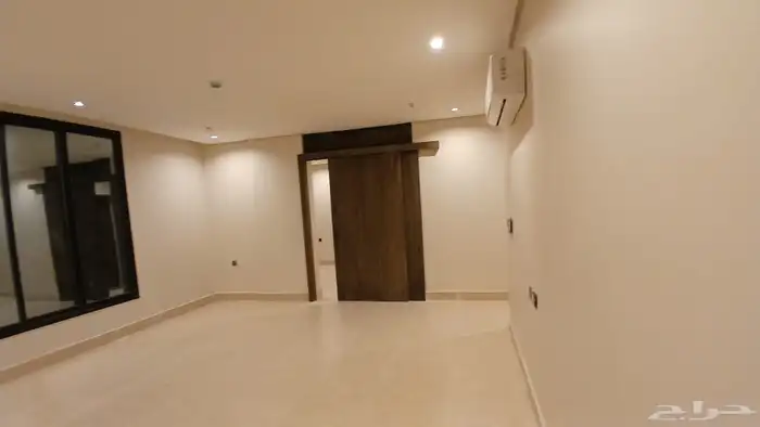 شقة للايجار في الشعلة بمدخلين 3