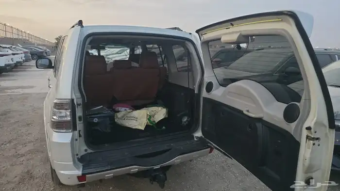 جيب باجيرو 1