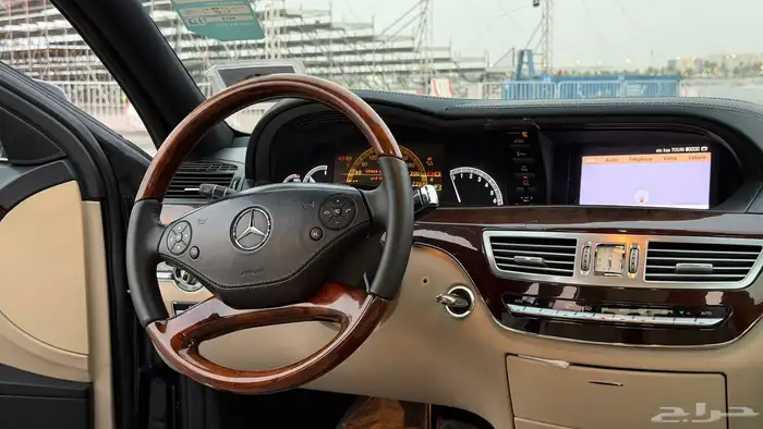 للبيع مرسيدس بنورما 18