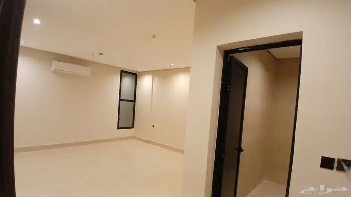 شقة للايجار في الشعلة بمدخلين 5