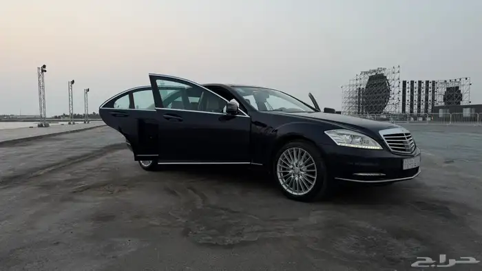 للبيع مرسيدس بنورما 5