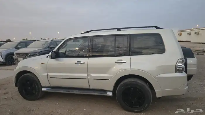 جيب باجيرو 5