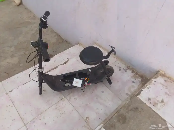 سكوتر بس فيه شويه خرابات بالسعر 150 فيه شويه سعر مميز 0