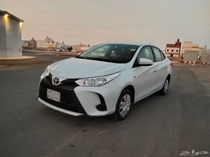 تويوتا يارس 2022 2