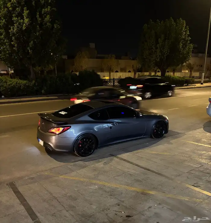 جينسس كوبيه 2013 فتحة سقف 22