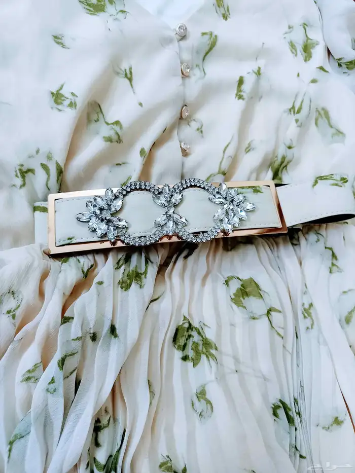 فساتين للبيع 0