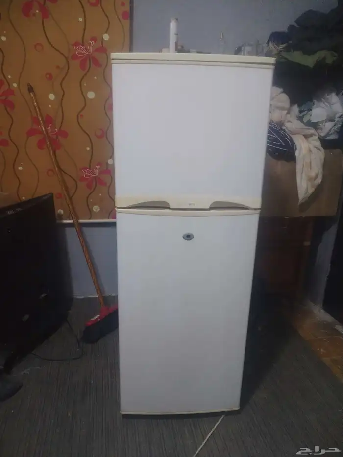 ثلاجه مستعمله نضيفه 1