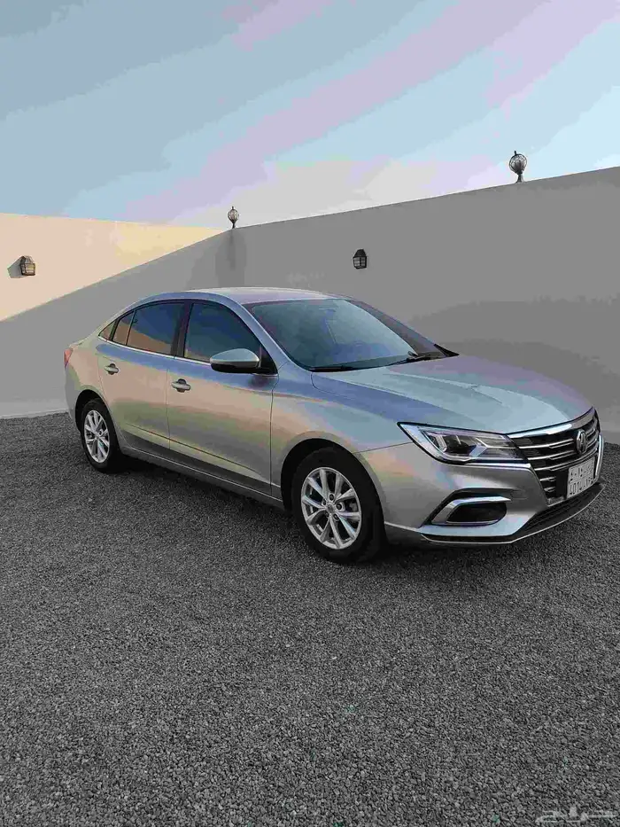 ام جي 5 2023 نص فل شبه جديد 1