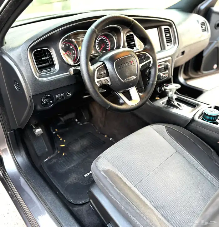 دودج تشارجر ممشى قليل 10