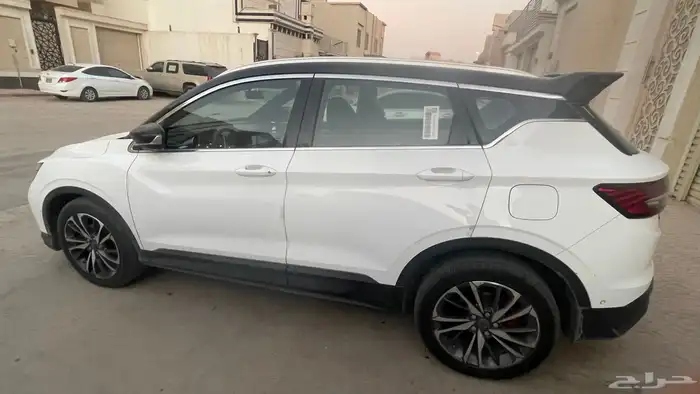 للبيع جيلي كولراي فل كامل موديل 2021 مالك أول 3