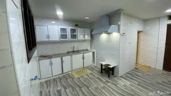 للايجار ملحق عائلي يقع بالدور الارضي مدخلة خاص 0