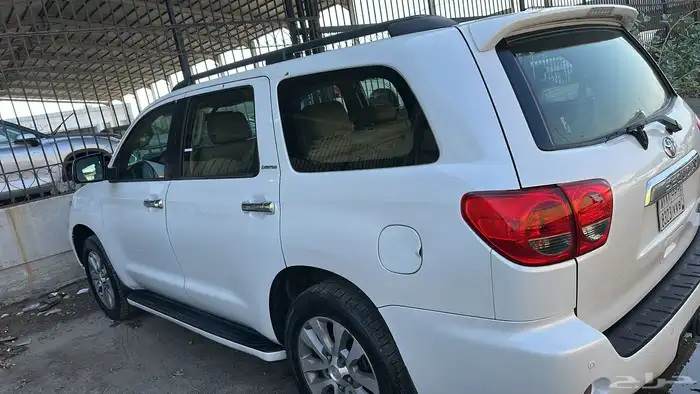 تويوتا اسكويا 2013 ابيض ليمتد دبل فل كامل اعلى مواصفات 9