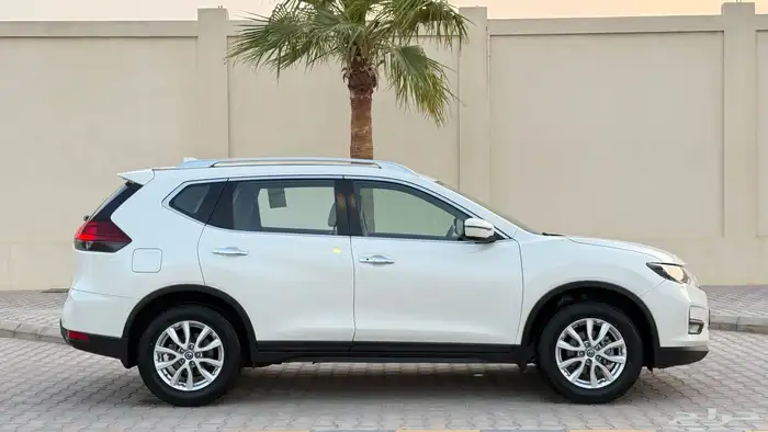 اكس تريل 2022 دبل 5