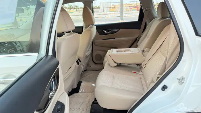 اكس تريل 2022 دبل 11