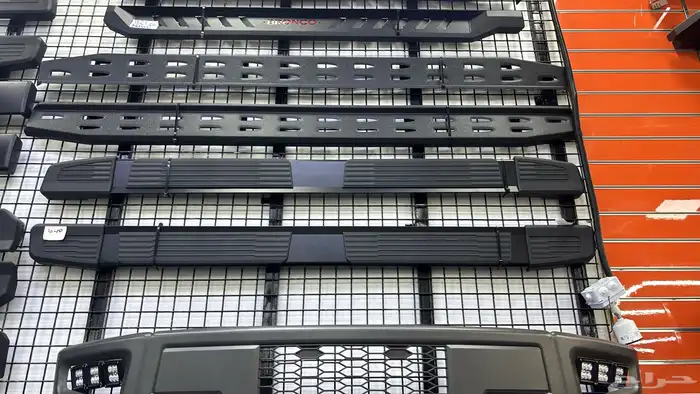 متوفر جميع القطع الي تخص الجمس 9