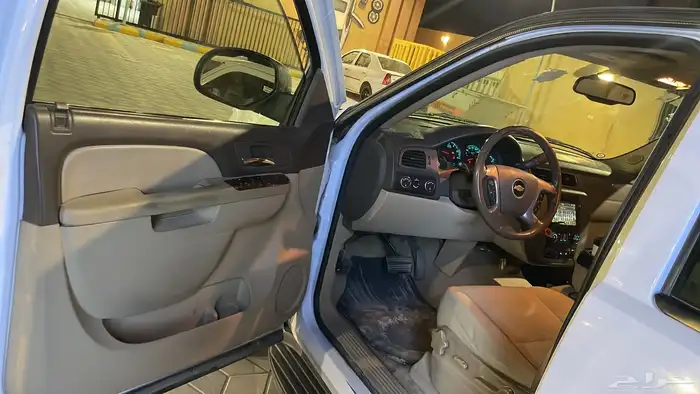 للبيع تاهو 2011 دبل 8