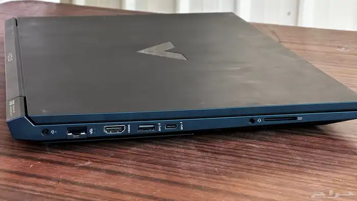 HP gaming laptop less  used like new comes with charger 5