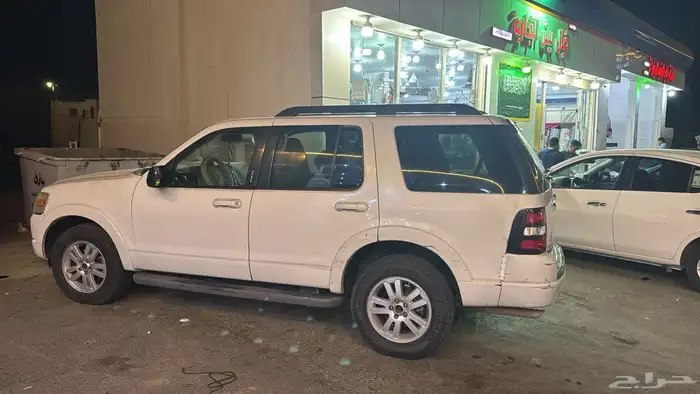 سيارة اكسبلورر موديل 2010 للبيع 8