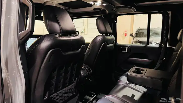 جيب جلاديتور 2021 روبيكون ( بحالة ممتازة ) 9