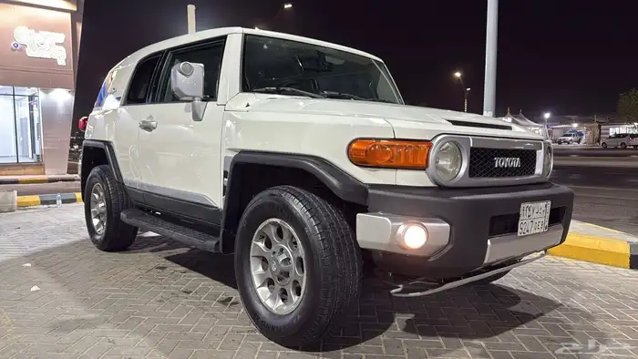 تويوتا-اف جي-رقم واحد-2011-ممشى قليل 3