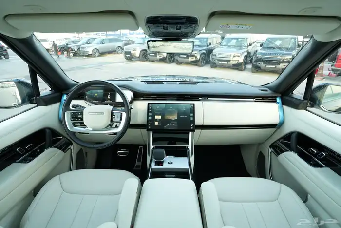 2025 Range Rover Autobiography P530 V8 جديد اصفار 8