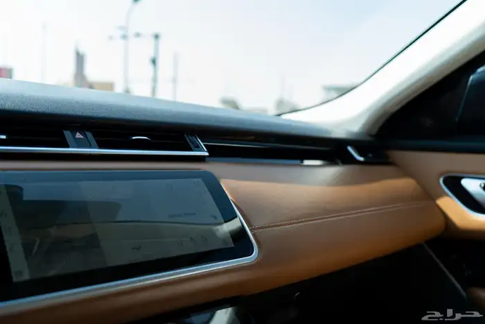 رنج روفر فيلر 11