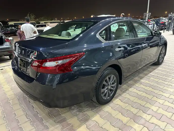نيسان التيما موديل 2018 نظيف 16