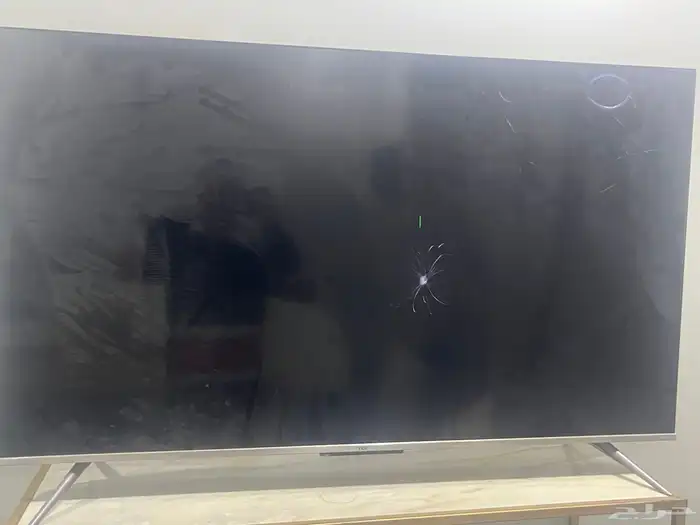 شاشة للبيع الاستخدام حوالي سنة وخلل ف الصوره 1