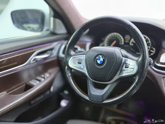 بي ام دبليو 750Li 6