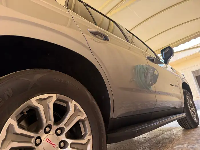 جمس يوكن المديل 2023 SLE دبل قصير اللون سمنتي وكالة 9