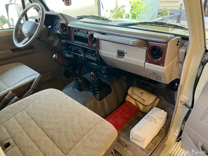 جيب شاص المديل 2009 مخزن بريمي 11 ريشه ونش دفلوك 64