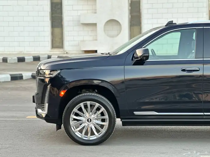 اسكاليد 2021 طويل مخززن 4