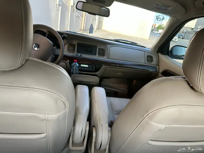 فورد قراند ماركيز 2008 نظيف 16