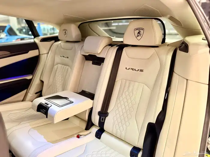 لامبرجيني اوروس S 2023 10