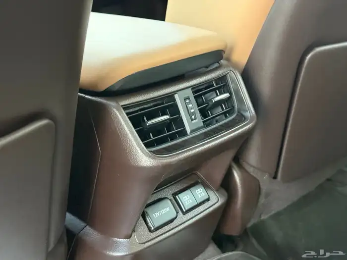 لكزس Es350 نص فل cc موديل 2020 34