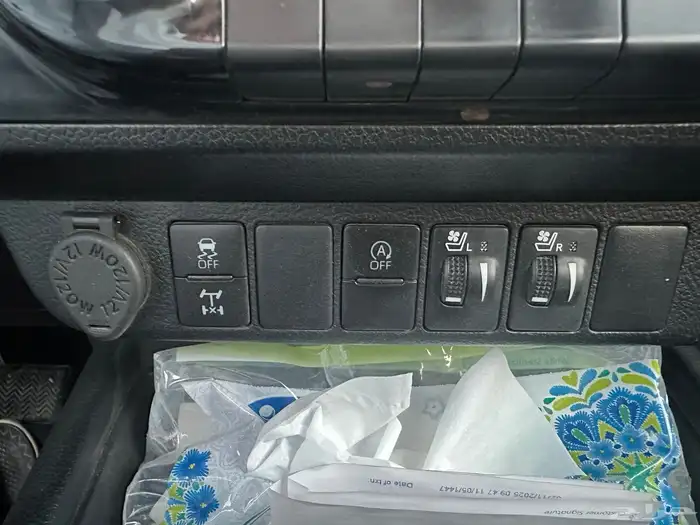 تويوتا هايلوكس 2022 ديزل دبل فل كامل سعودي بصمه 29