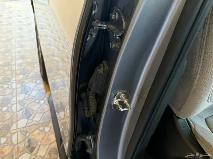 جمس يوكن المديل 2023 SLE دبل قصير اللون سمنتي وكالة 73