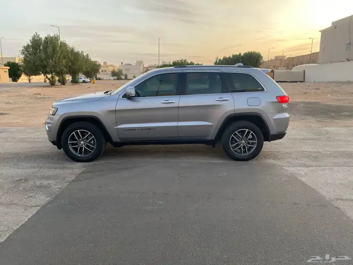 جيب جراند شيروكي هيمي لمتيد نادر بنظافته 0