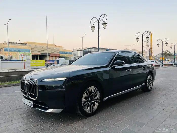 BMW 735Li 2023 الناغي 14