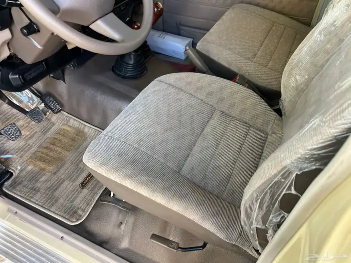 جيب شاص المديل 2009 مخزن بريمي 11 ريشه ونش دفلوك 50