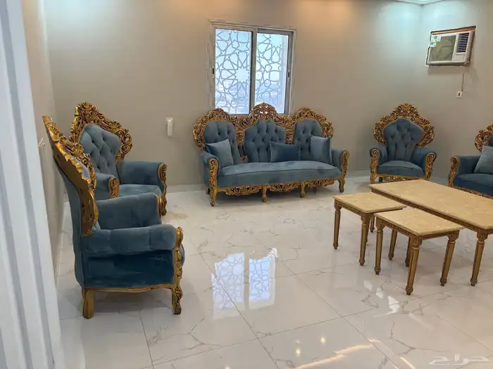 كنب 12 شخص مع عدد 3 طاوله رخام 0