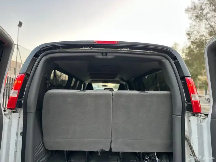 شفروليه إكسبرس موديل 2017 سعودي شاص طويل وزن 2500 فل 26